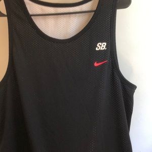 Reversible NIKE SB tank